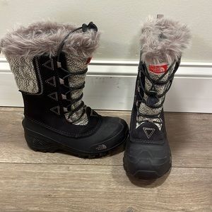 Girls snow boots